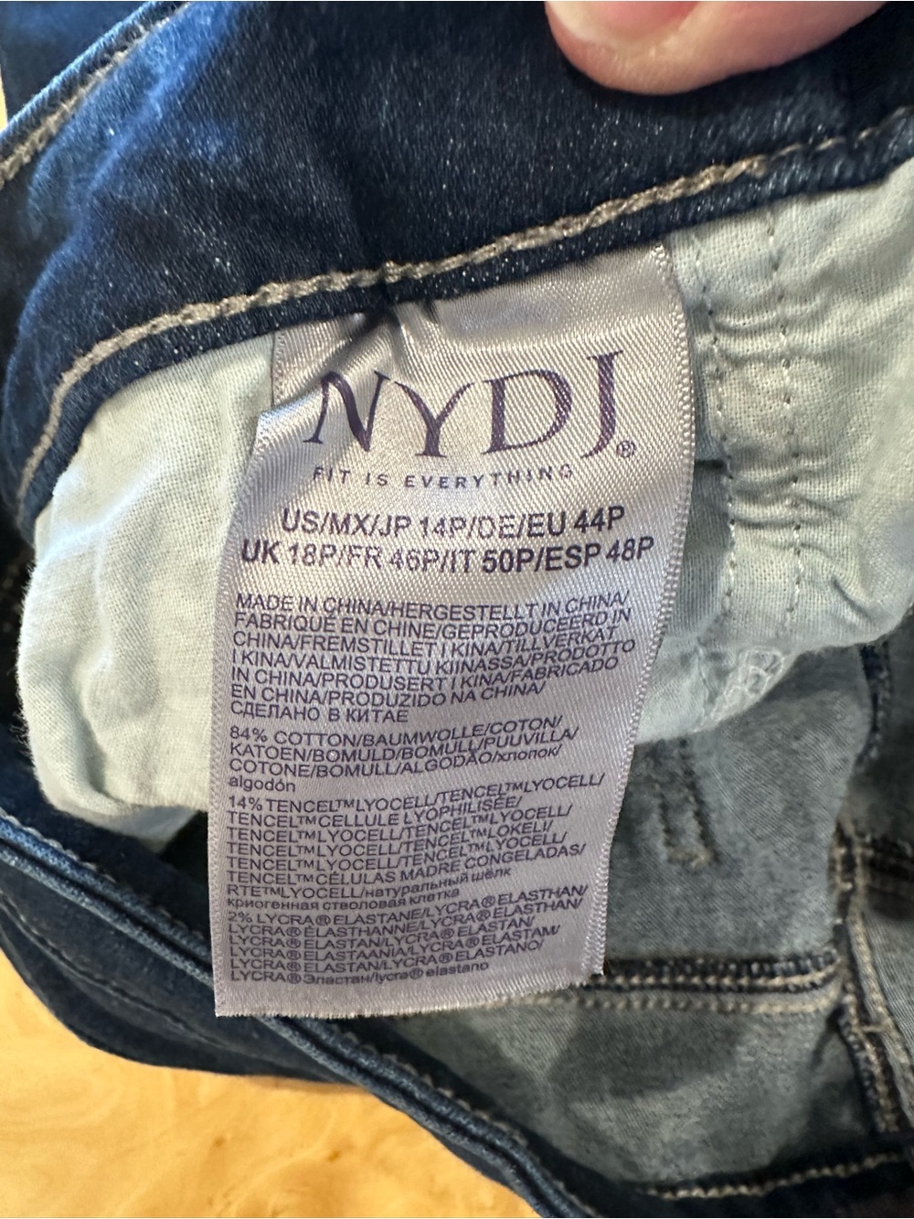 EUC-NYDJ MARILYN STRAIGHT 14P-Indigo Denim Jeans with Branded Button - Picture 10 of 10